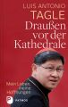 Drau?en vor der Kathedrale